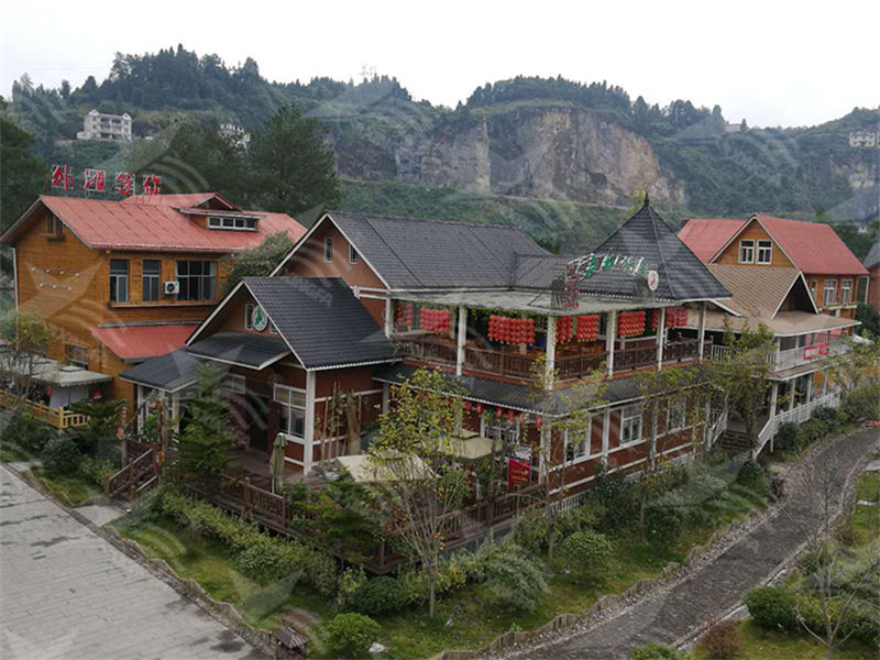 选择佛山合成树脂瓦，为南方屋顶雨季防水护航